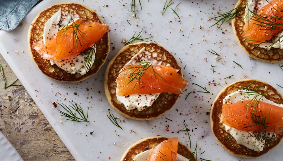 CH_Salmon-on-blinis-900x514